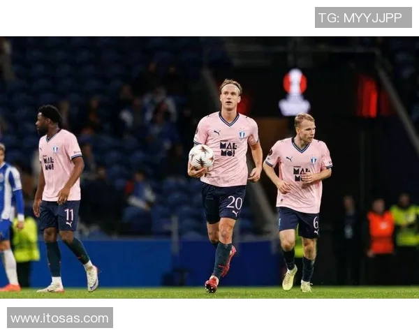 威灵顿凤凰主场迎战悉尼足球队争夺胜利的精彩对决即将上演 威灵顿凤凰主场迎战悉尼足球队争夺胜利的精彩对决即将上演