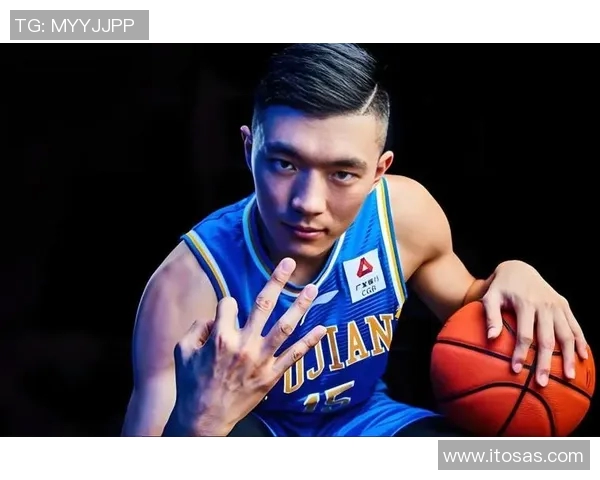 陈林坚：从青涩少年到篮球场上的耀眼明星之路